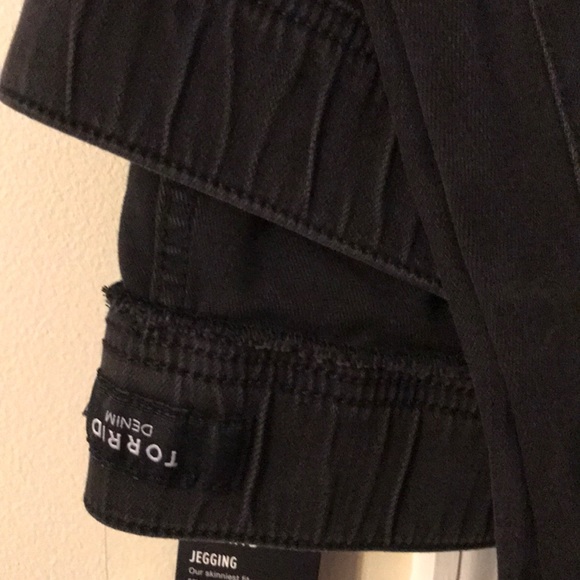 Torrid Jeggings - Picture 5 of 6